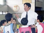 少年サッカーの様子。子供たちはすぐに上達します。